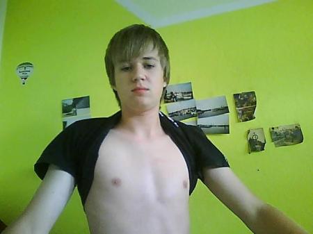 Gay Chat User hotboyy16 - Bild 1